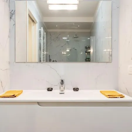 Mora Flexyrent A.c. - Colonne * Милан