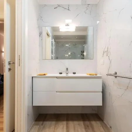 Mora Flexyrent A.c. - Colonne Апартаменты *